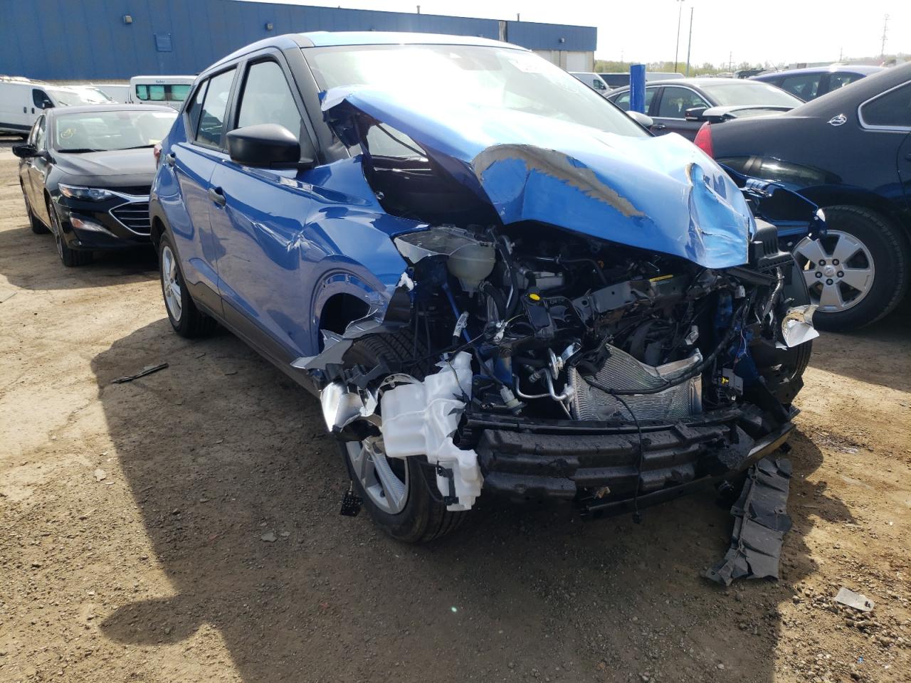 NISSAN KICKS S 2022 with VIN 3N1CP5BV5NL504085 - Photo from auction