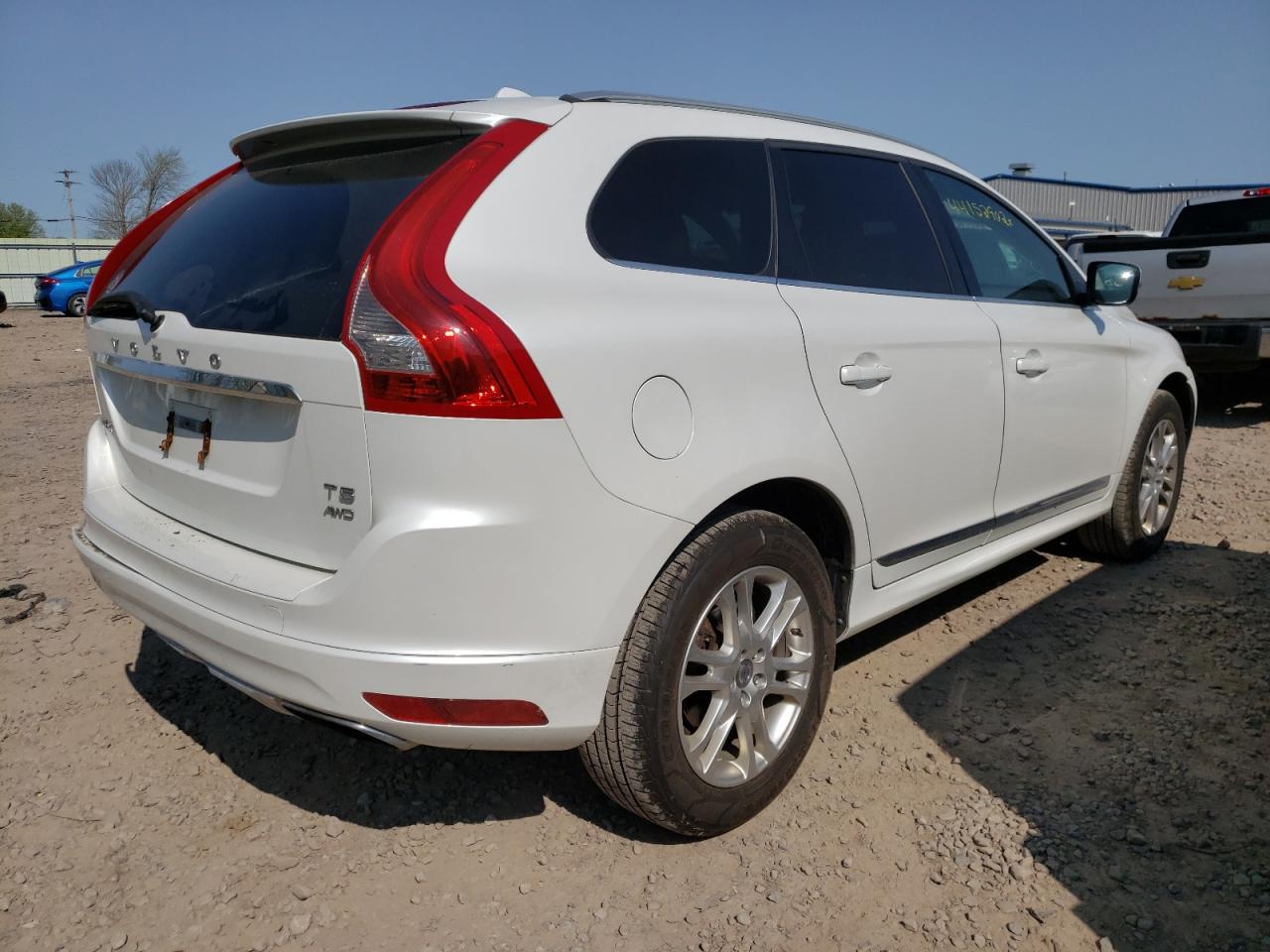 Photo 4 from auction – 2015 VOLVO XC60 T5 PR with VIN YV4612RK3F2629981