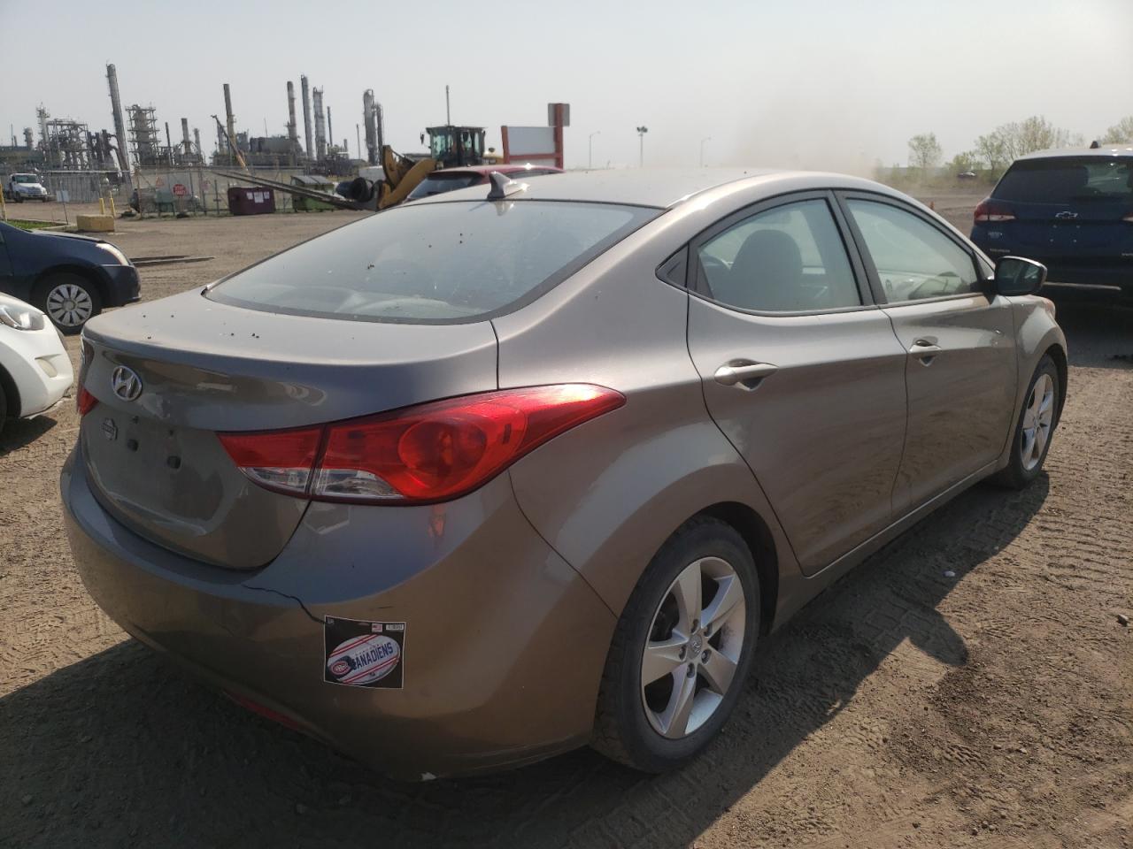Photo 4 from auction – 2012 HYUNDAI ELANTRA GL with VIN 5NPDH4AE9CH134606