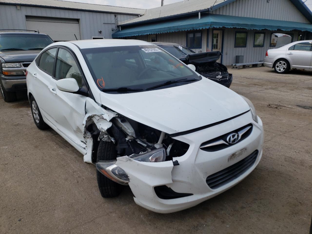 HYUNDAI ACCENT GLS 2014 with VIN KMHCT4AEXEU664534 - Photo from auction