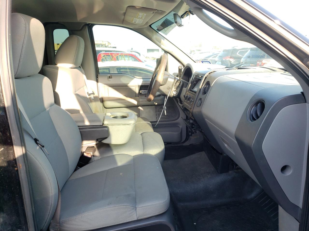 Photo 5 from auction – 2007 FORD F150 with VIN 1FTRF12297NA06452