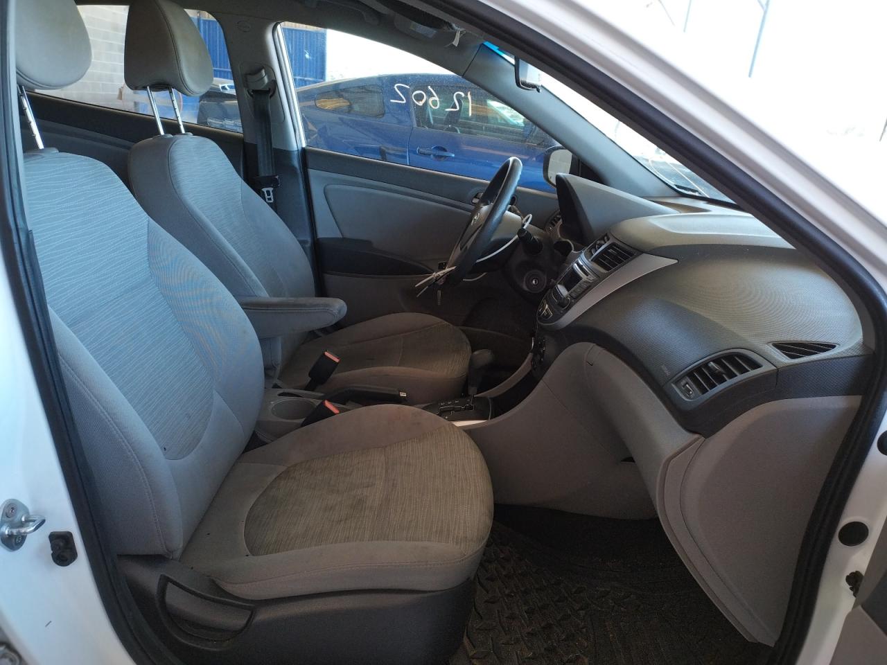 Photo 17 from auction – 2016 HYUNDAI ACCENT SE with VIN KMHCT4AE2GU041234