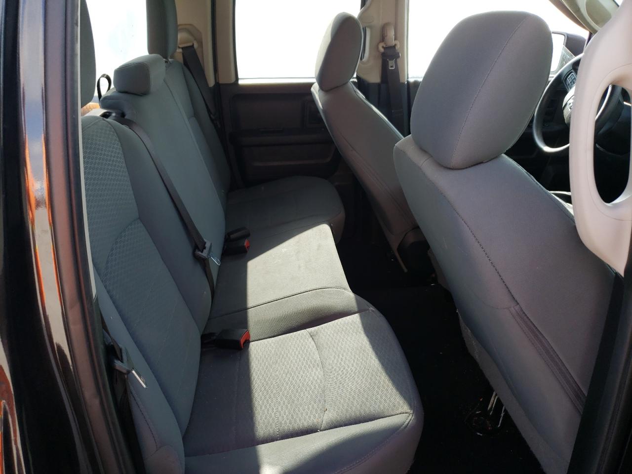 Photo 6 from auction – 2017 RAM 1500 ST with VIN 1C6RR6FG9HS658007