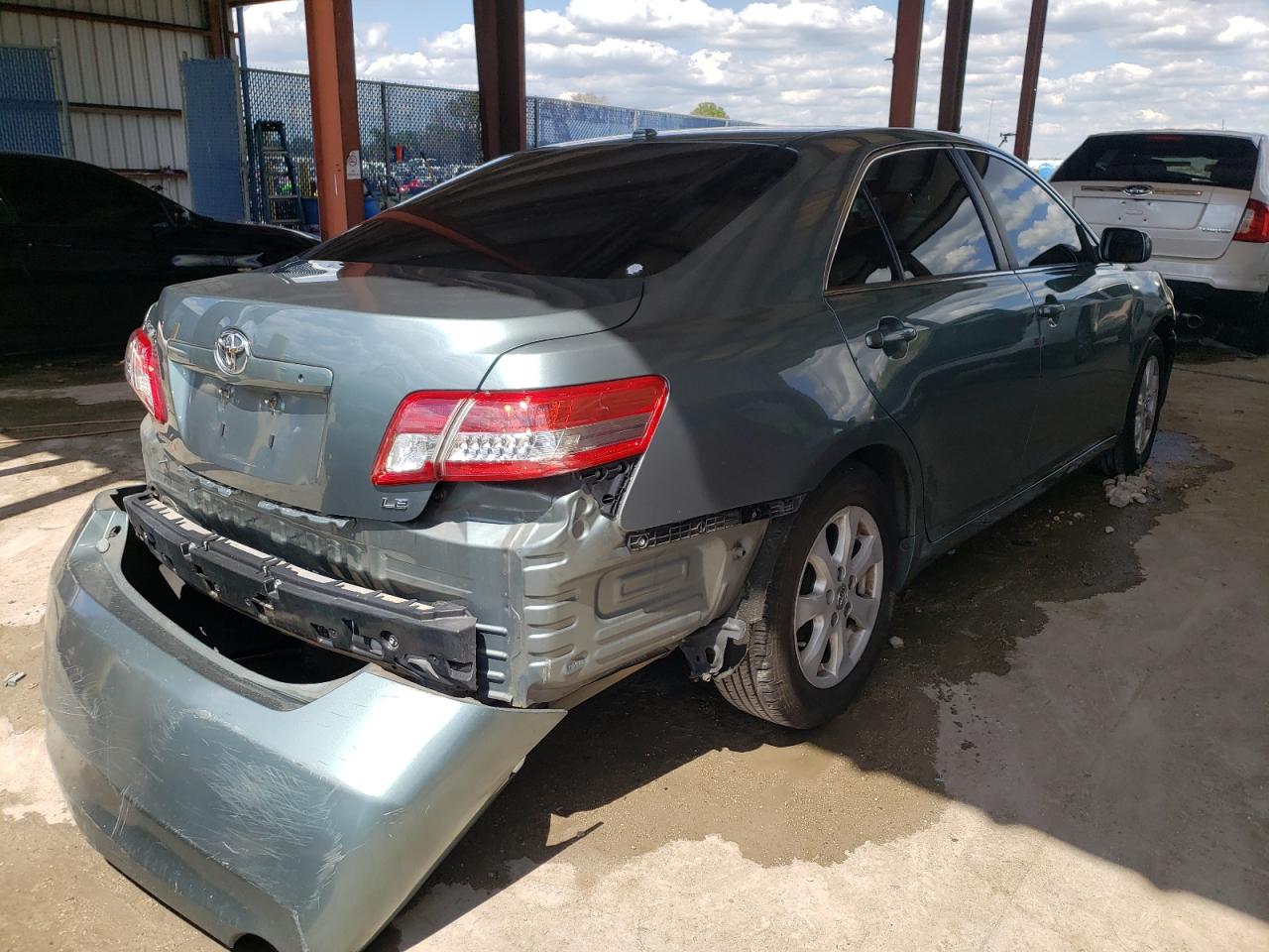 Photo 4 from auction – 2010 TOYOTA CAMRY BASE with VIN 4T1BF3EK7AU546612