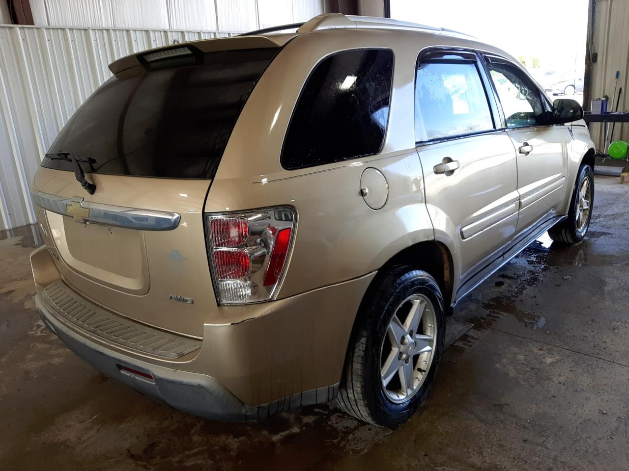 Photo 4 from auction – 2005 CHEVROLET EQUINOX LT with VIN 2CNDL73F456050525