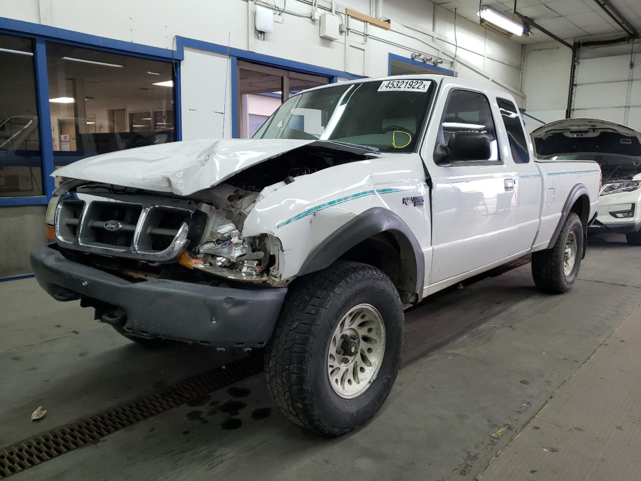 Photo 2 from auction – 1998 FORD RANGER with VIN 1FTZR15XXWPB32725