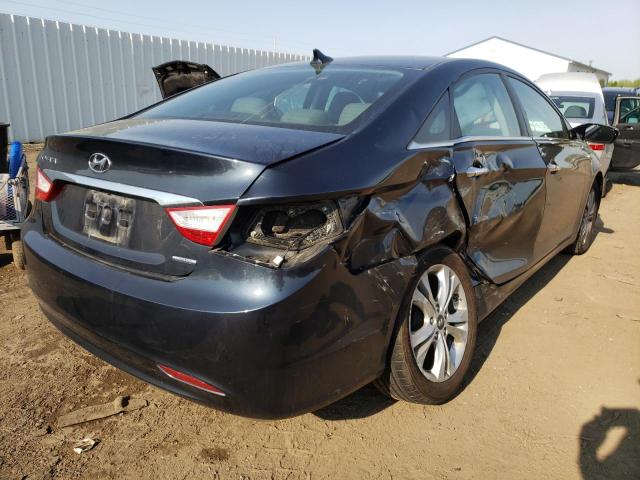 Photo 4 from auction – 2011 HYUNDAI SONATA with VIN 5NPEC4AC3BH096807