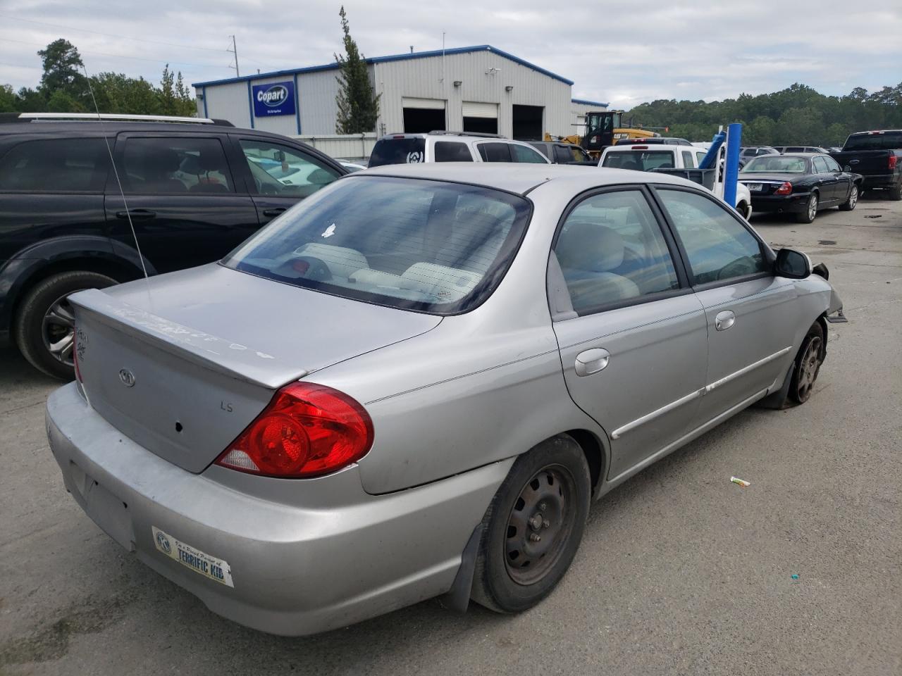Photo 4 from auction – 2004 KIA SPECTRA BA with VIN KNAFB121045314821