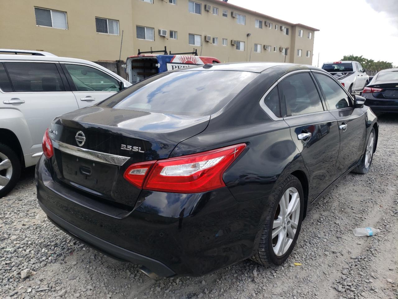 Photo 4 from auction – 2016 NISSAN ALTIMA 3.5 with VIN 1N4BL3AP3GC159574
