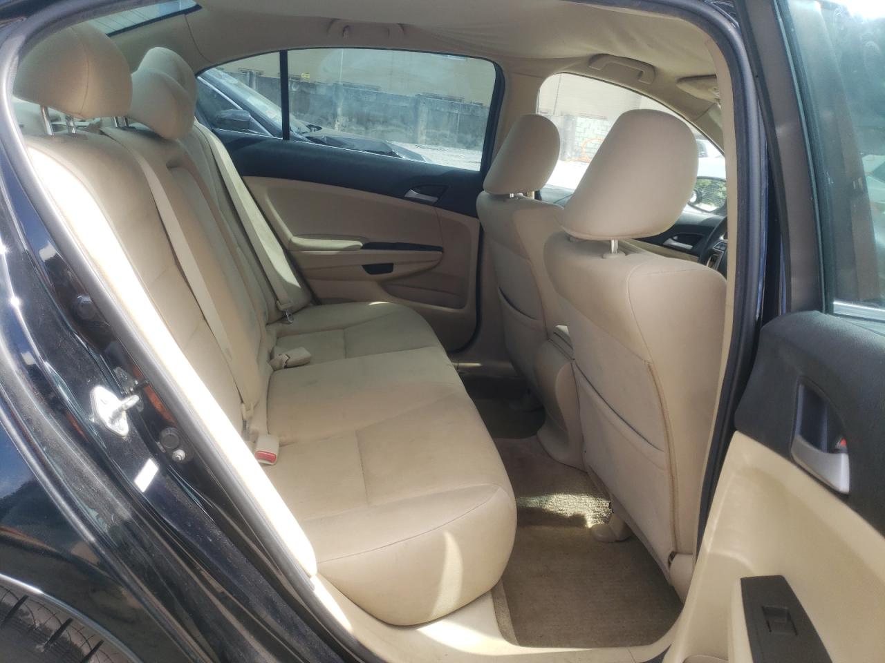 Photo 6 from auction – 2012 HONDA ACCORD LX with VIN 1HGCP2F39CA043127