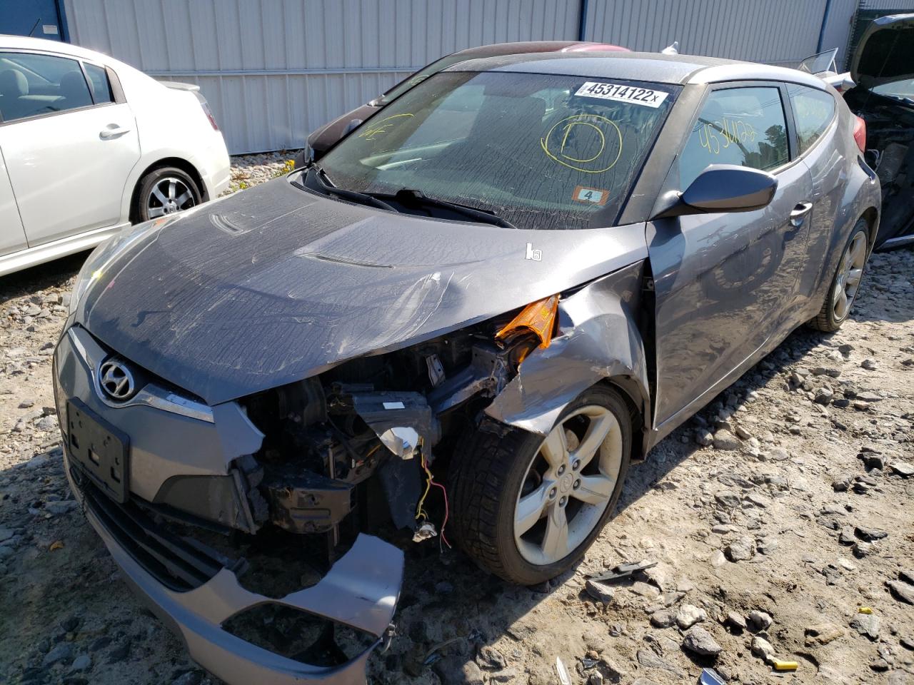 Photo 2 from auction – 2014 HYUNDAI VELOSTER with VIN KMHTC6AD3EU211083