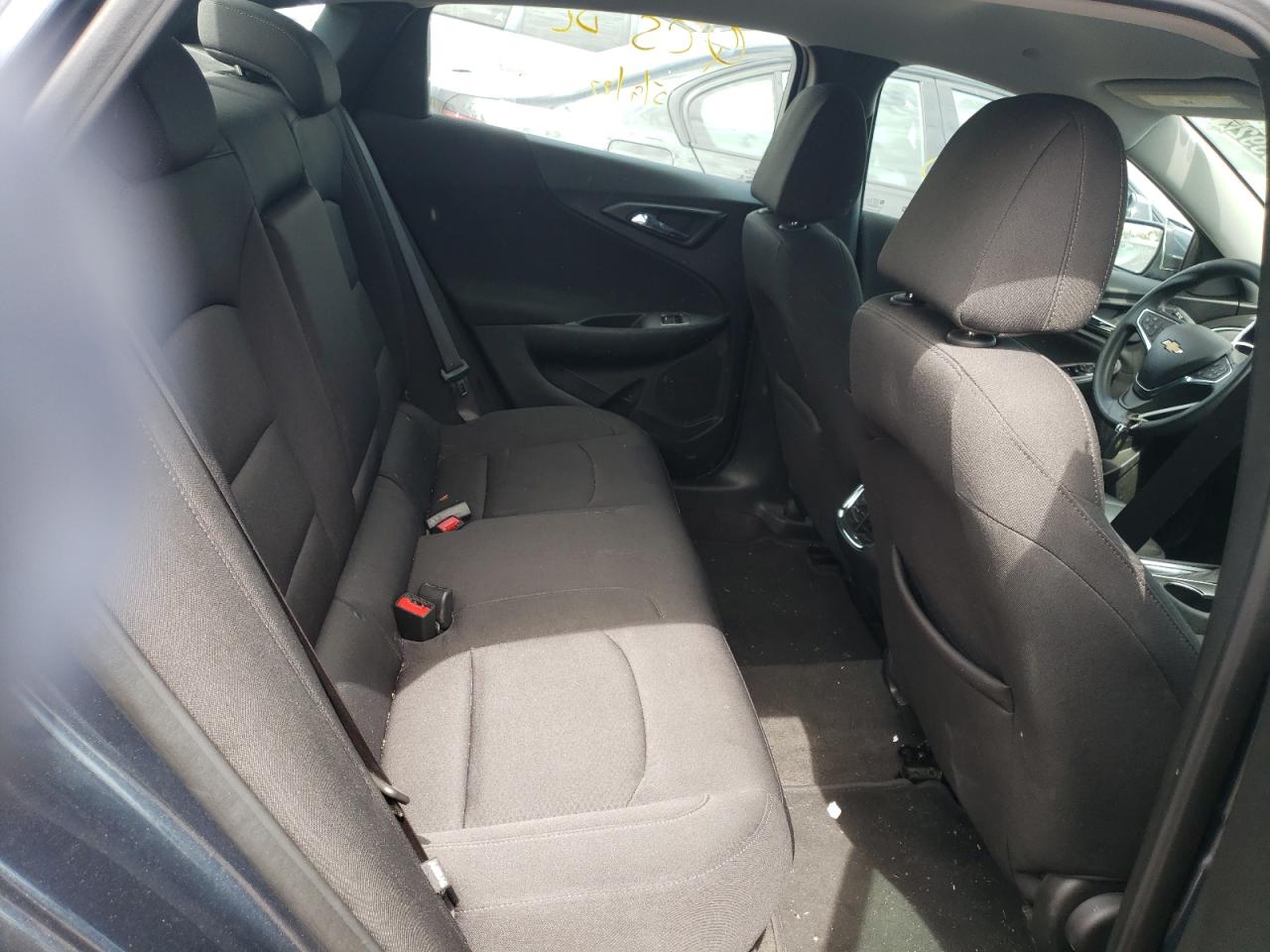 Photo 6 from auction – 2020 CHEVROLET MALIBU LT with VIN 1G1ZD5ST6LF082648