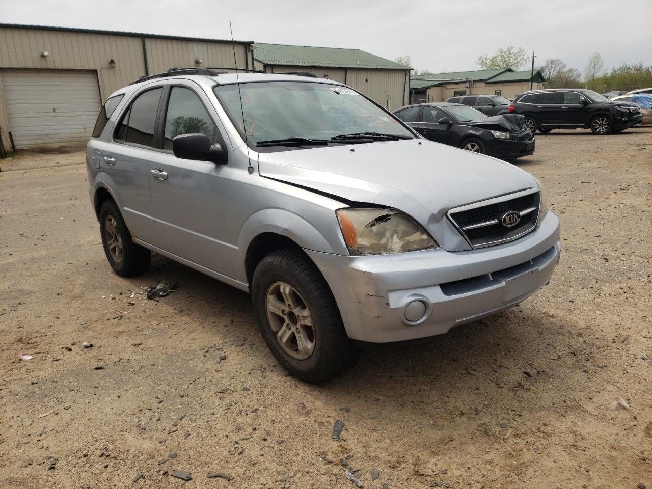 KIA SORENTO EX 2005 with VIN KNDJC733455371327 - Photo from auction