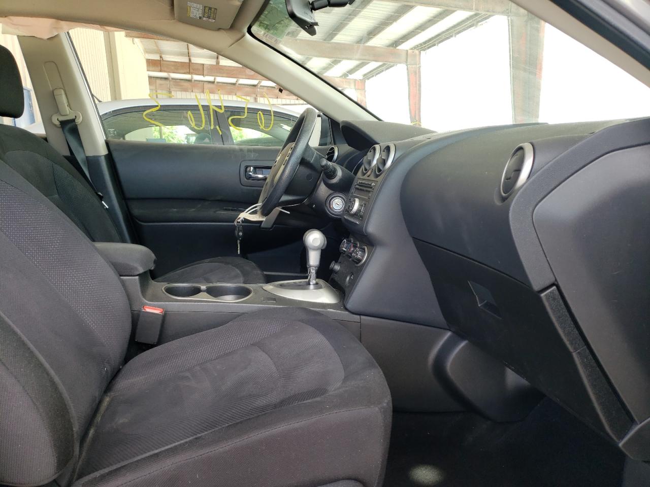 Photo 15 from auction – 2013 NISSAN ROGUE S with VIN JN8AS5MT4DW528454