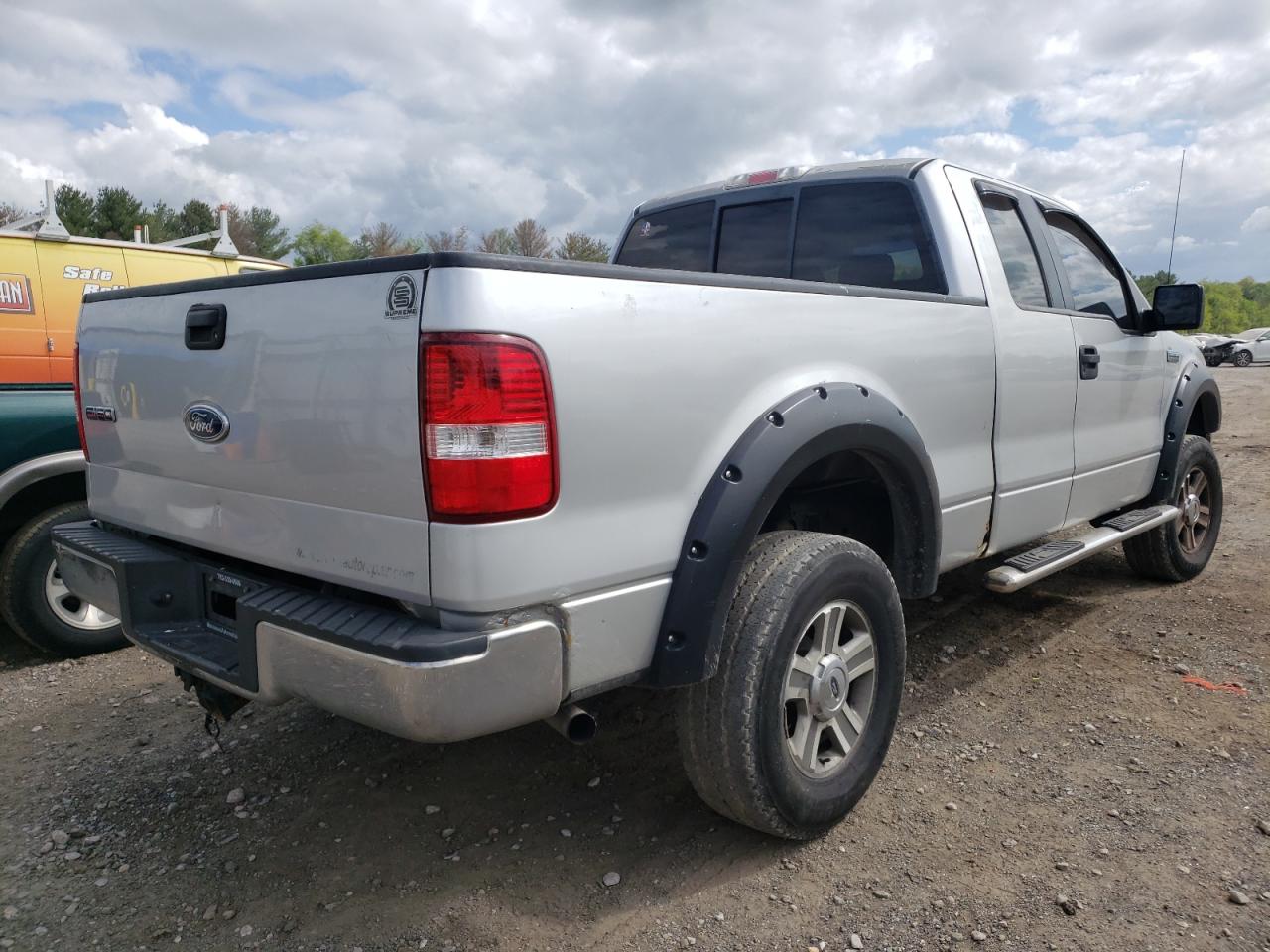 Photo 4 from auction – 2005 FORD F150 with VIN 1FTPX14595FB65894