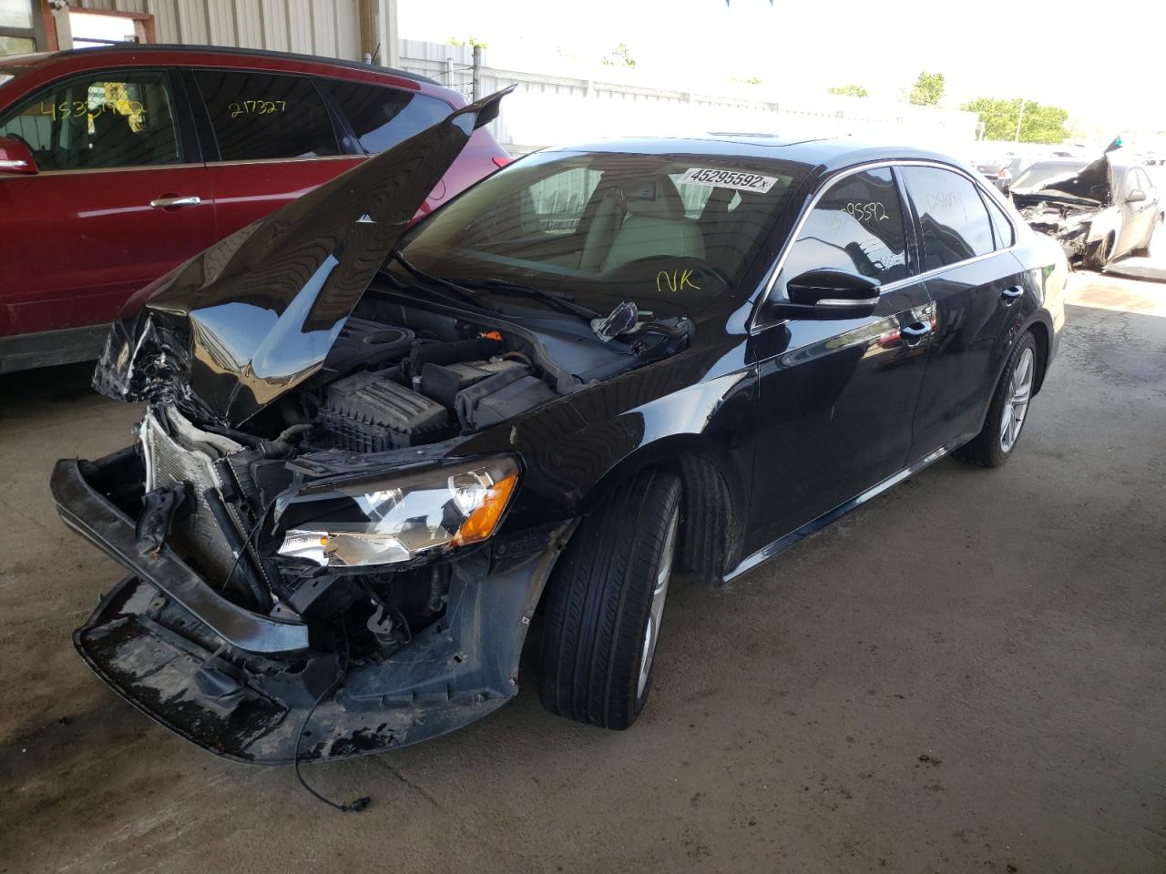 Photo 2 from auction – 2014 VOLKSWAGEN PASSAT SE with VIN 1VWBN7A34EC111147