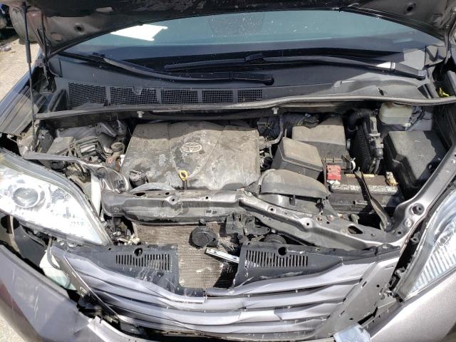 Photo 7 from auction – 2017 TOYOTA SIENNA XLE with VIN 5TDYZ3DC8HS836677