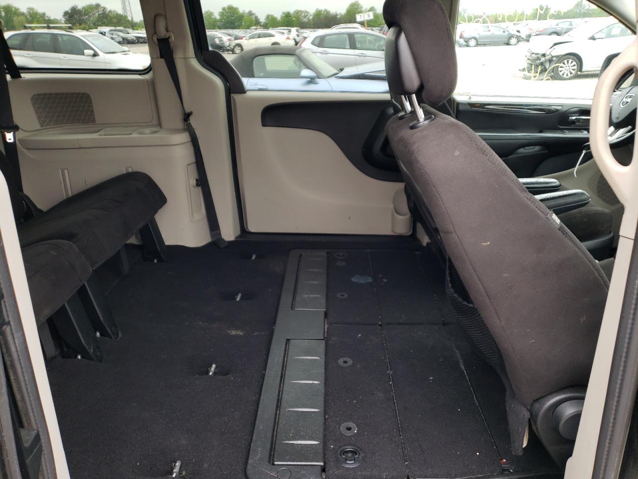 Photo 6 from auction – 2013 DODGE GRAND CARA with VIN 2C4RDGBG9DR506940