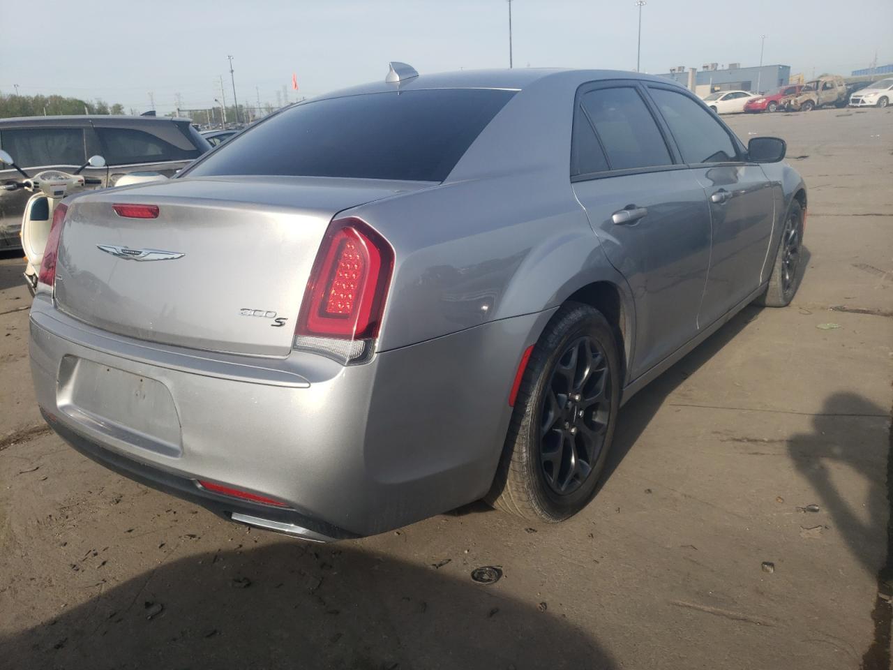 Photo 4 from auction – 2016 CHRYSLER 300 S with VIN 2C3CCAGG3GH157187
