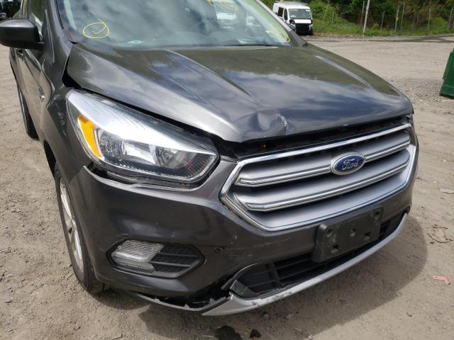 Photo 9 from auction – 2017 FORD ESCAPE SE with VIN 1FMCU9GD5HUD02754