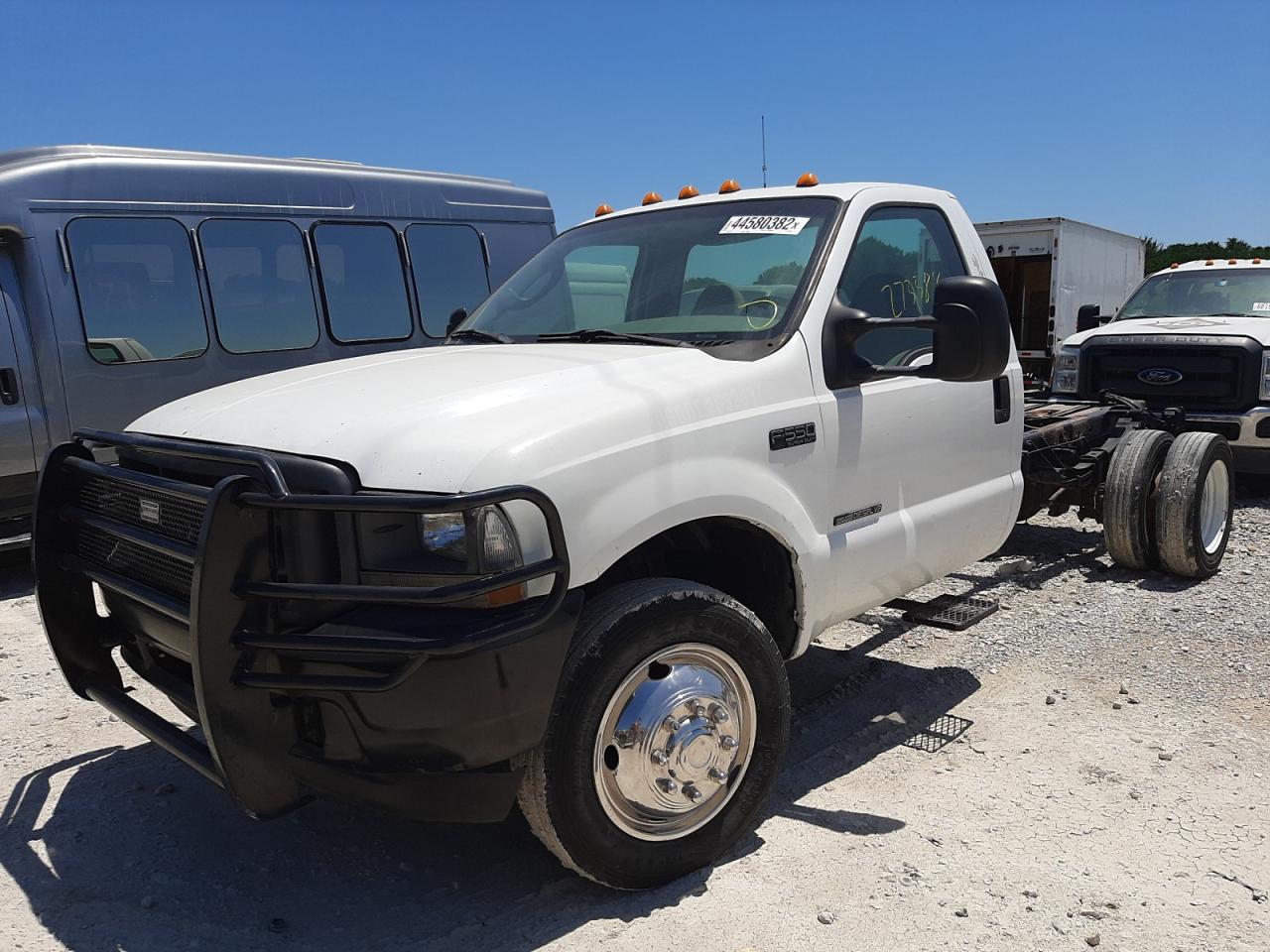 Photo 2 from auction – 2003 FORD F550 SUPER with VIN 1FDAF56F83EA38364