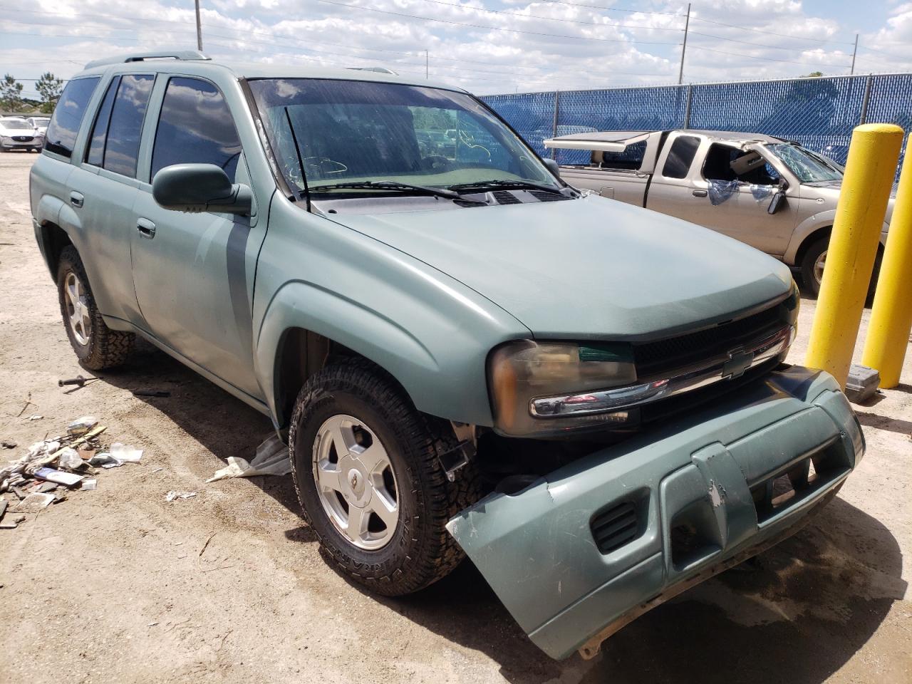 CHEVROLET TRAILBLAZE 2004 with VIN 1GNDS13S142202605 - Photo from auction