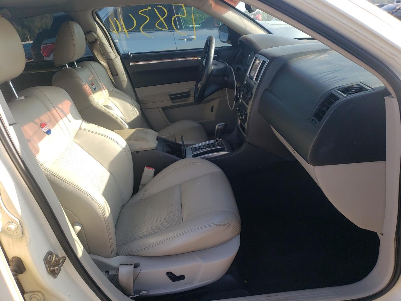 Photo 5 from auction – 2006 CHRYSLER 300C with VIN 2C3KA63H26H430924