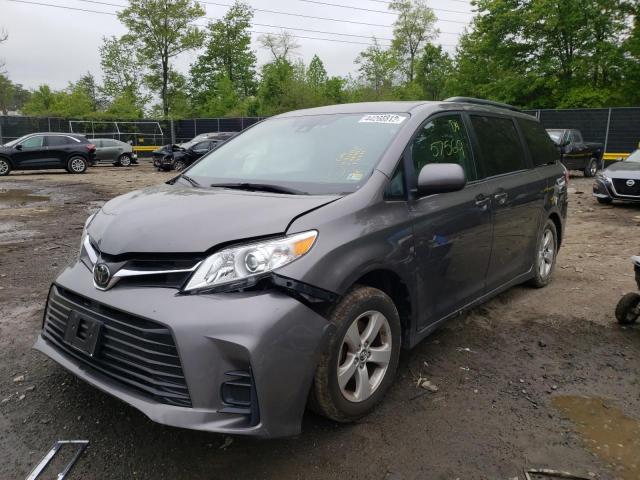 Photo 2 from auction – 2018 TOYOTA SIENNA LE with VIN 5TDKZ3DCXJS926330