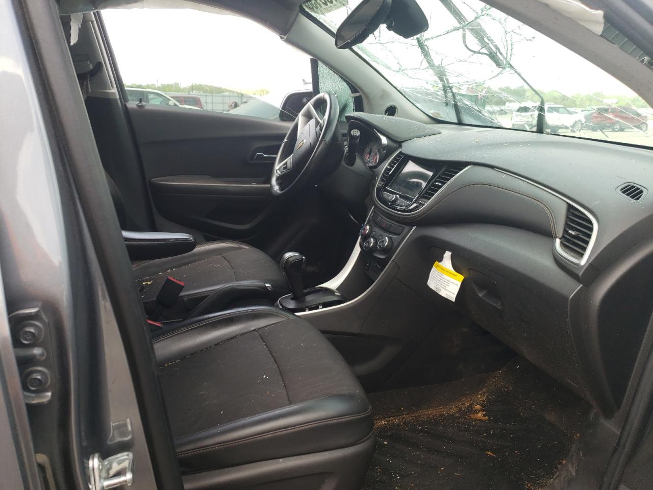 Photo 5 from auction – 2019 CHEVROLET TRAX 1LT with VIN KL7CJLSB2KB847195