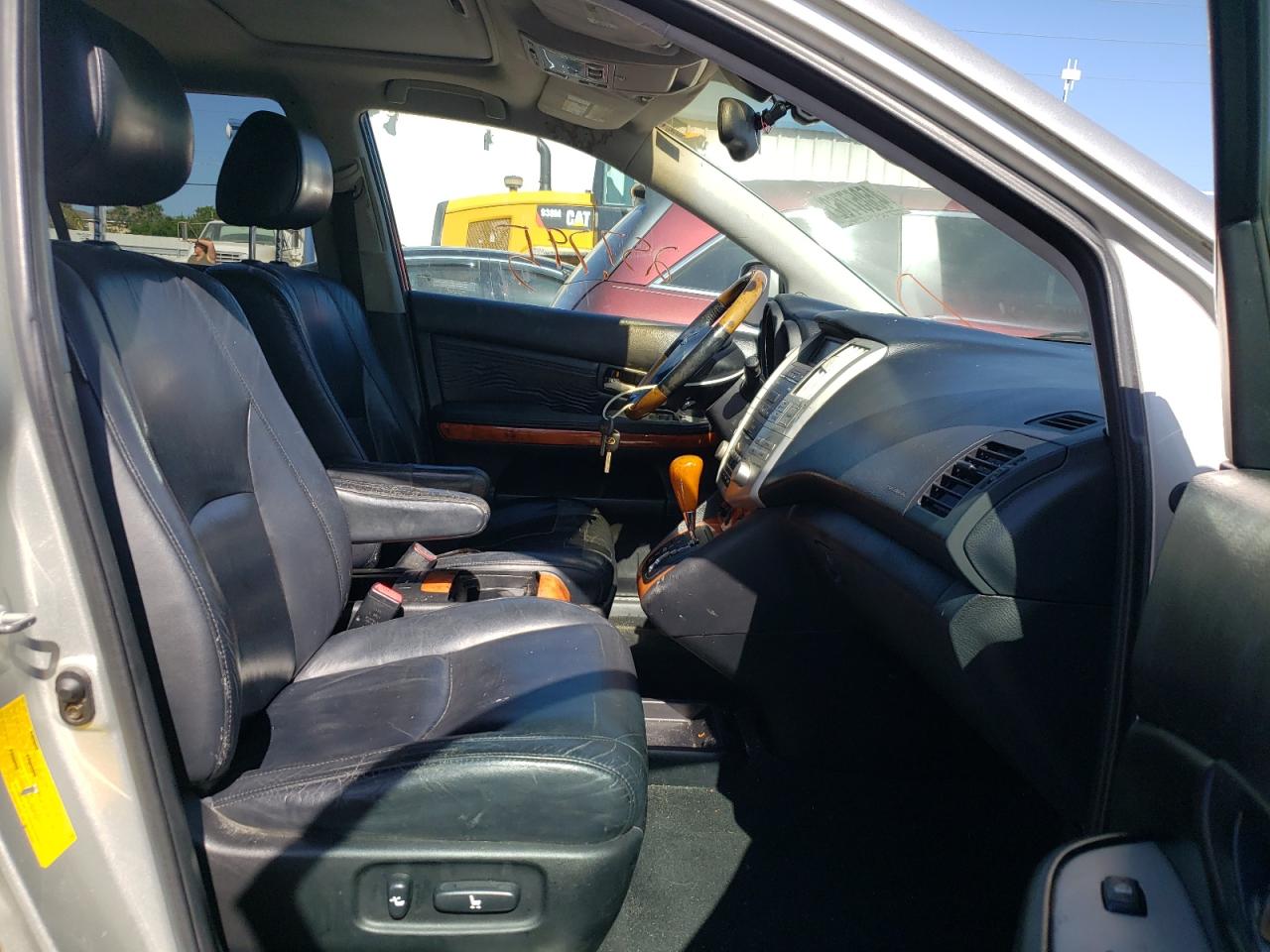 Photo 5 from auction – 2004 LEXUS RX 330 with VIN 2T2GA31U64C017715