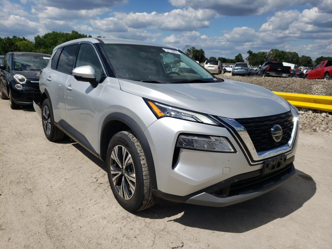 Photo 1 from auction – 2021 NISSAN ROGUE SV with VIN 5N1AT3BB7MC736641