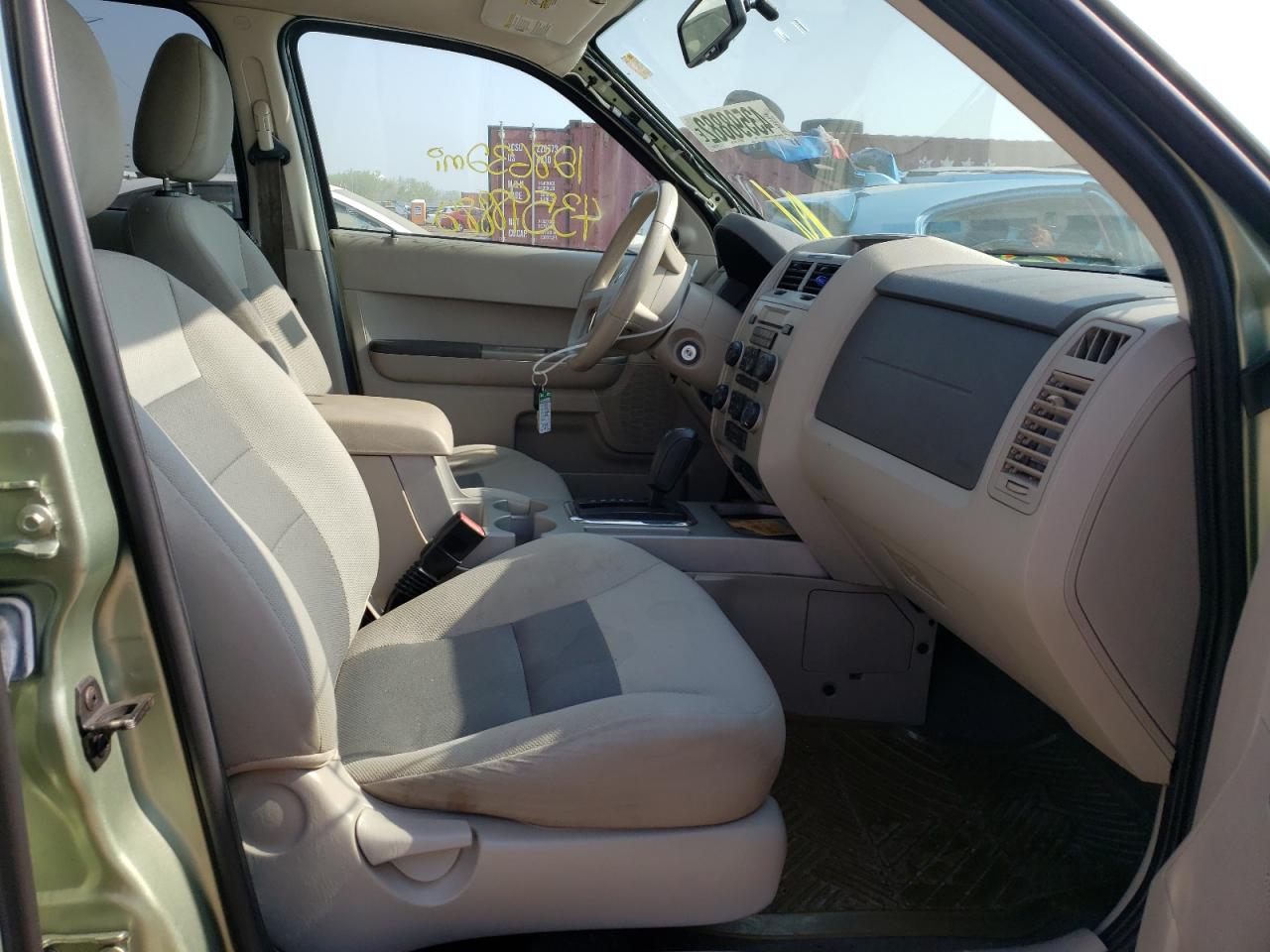 Photo 5 from auction – 2008 FORD ESCAPE XLT with VIN 1FMCU03ZX8KE38922