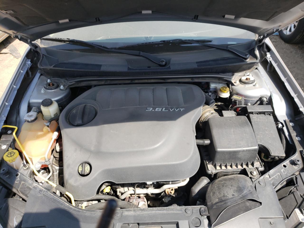 Photo 12 from auction – 2013 CHRYSLER 200 LIMITE with VIN 1C3CCBCG9DN690062