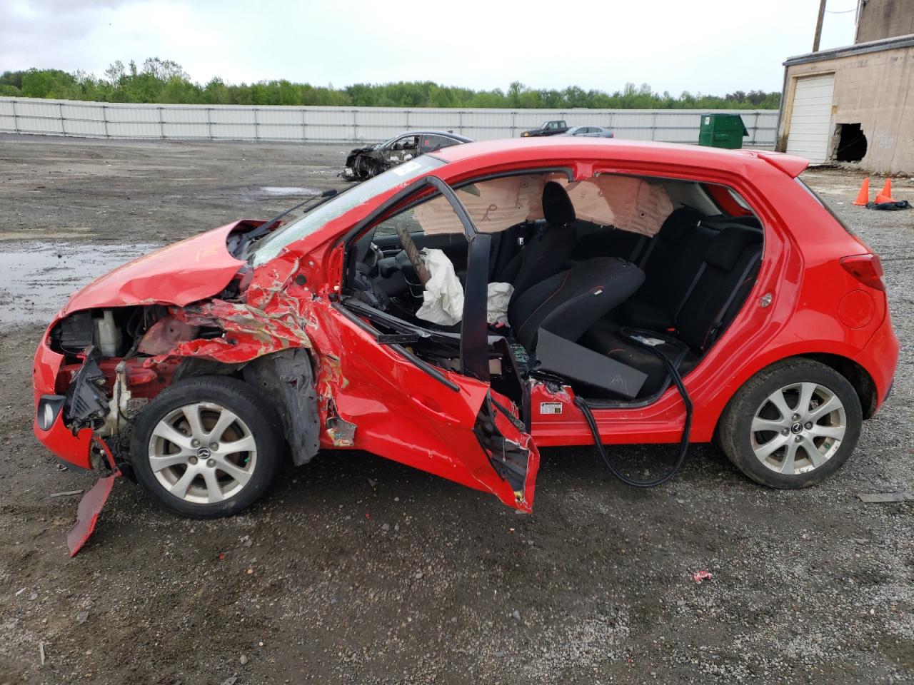 Foto 9 de la subasta – 2013 MAZDA MAZDA2 con VIN JM1DE1LZXD0168057