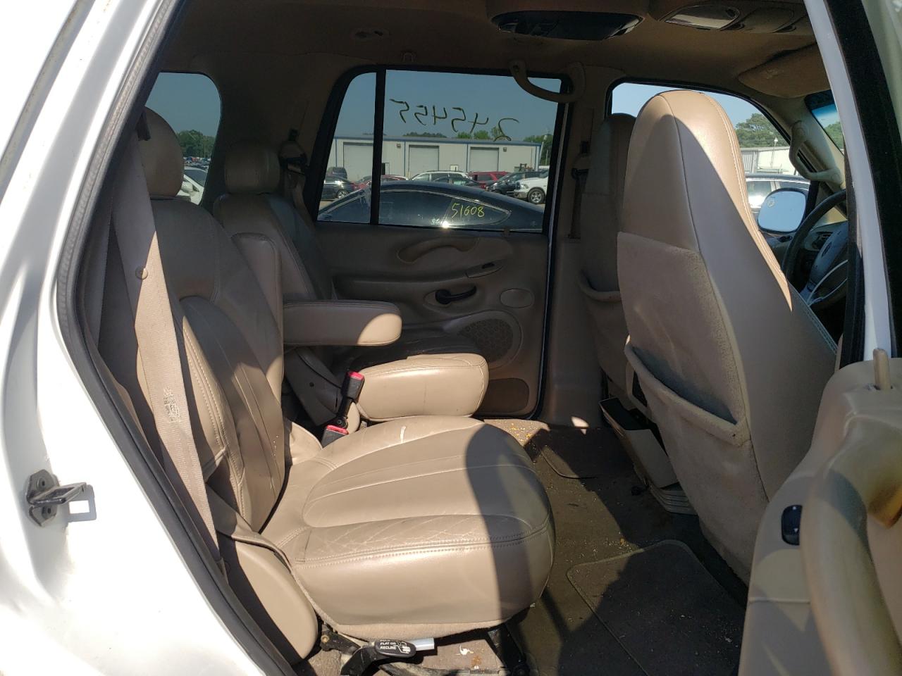 Photo 6 from auction – 2001 FORD EXPEDITION with VIN 1FMRU17L51LB04125