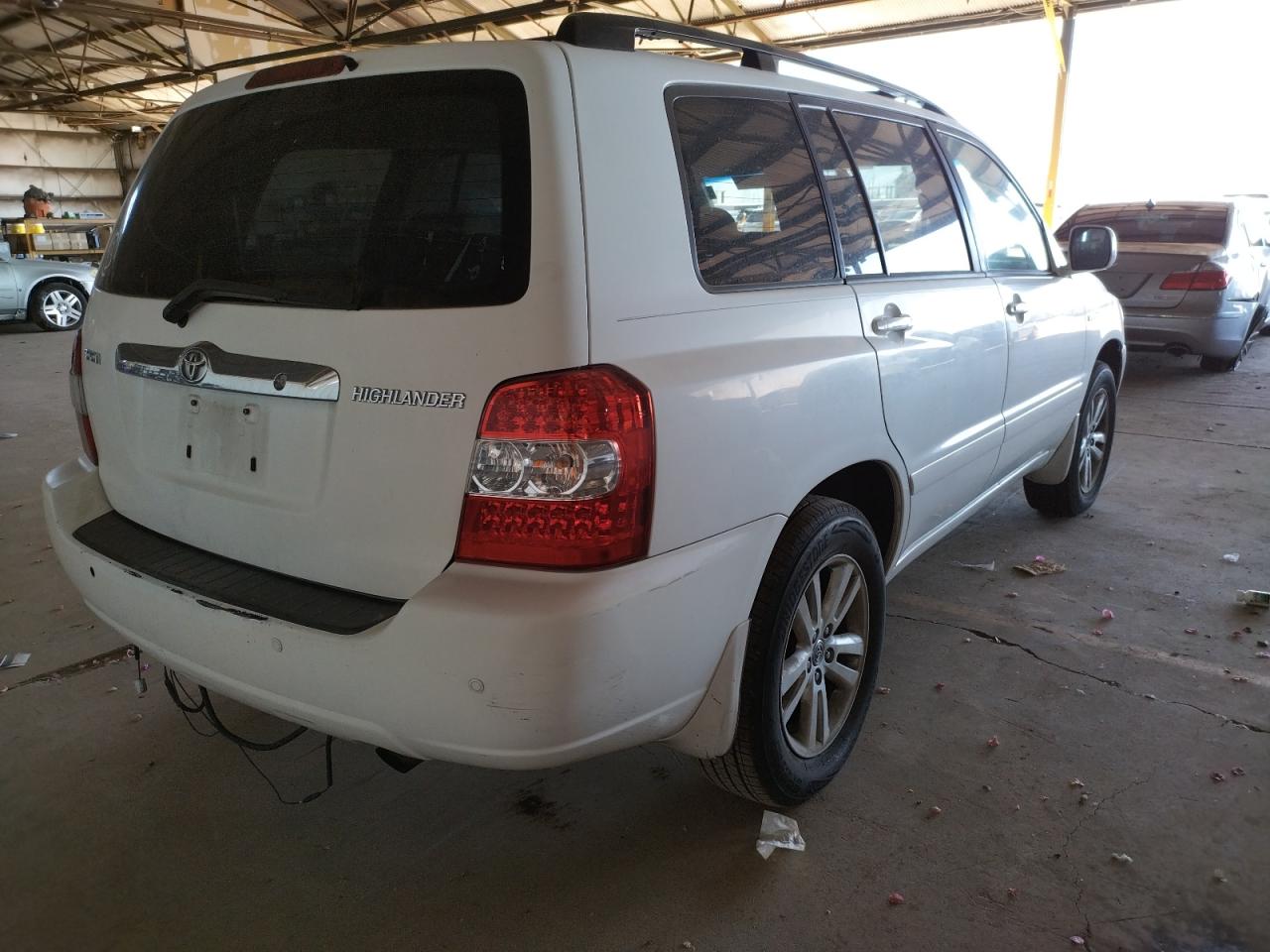 Photo 4 from auction – 2006 TOYOTA HIGHLANDER with VIN JTEDW21A360012358