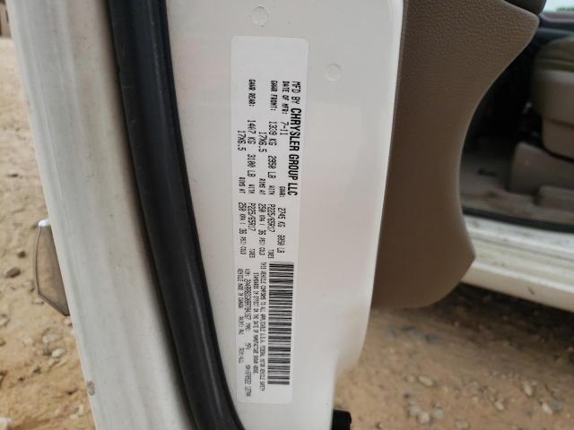 CHRYSLER TOWN & COU 2011 مع رقم تعريف المركبة 2A4RR8DG0BR784167 - صورة من المزاد