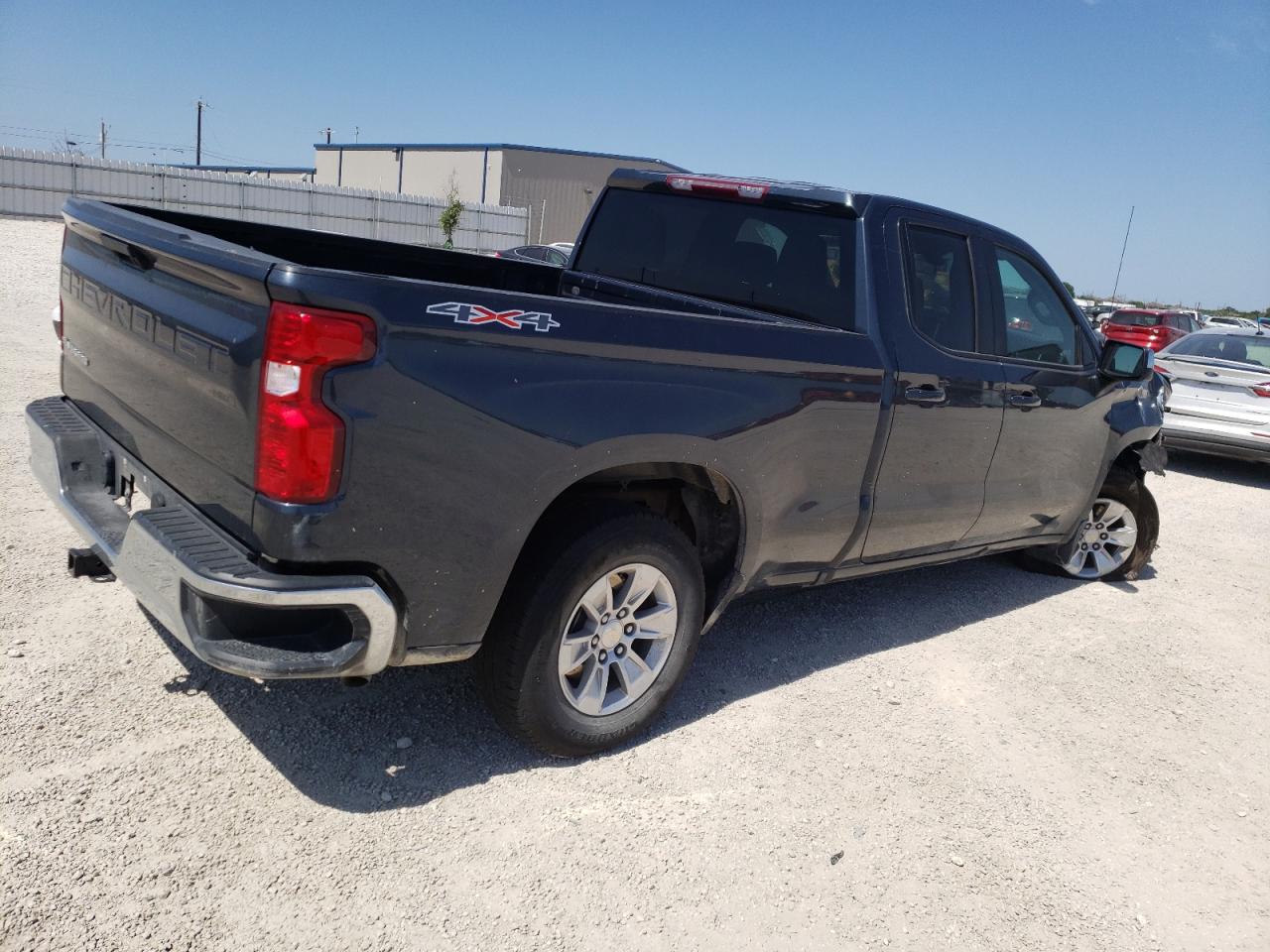 Photo 4 from auction – 2020 CHEVROLET SILVERADO with VIN 1GCRYDED7LZ256414