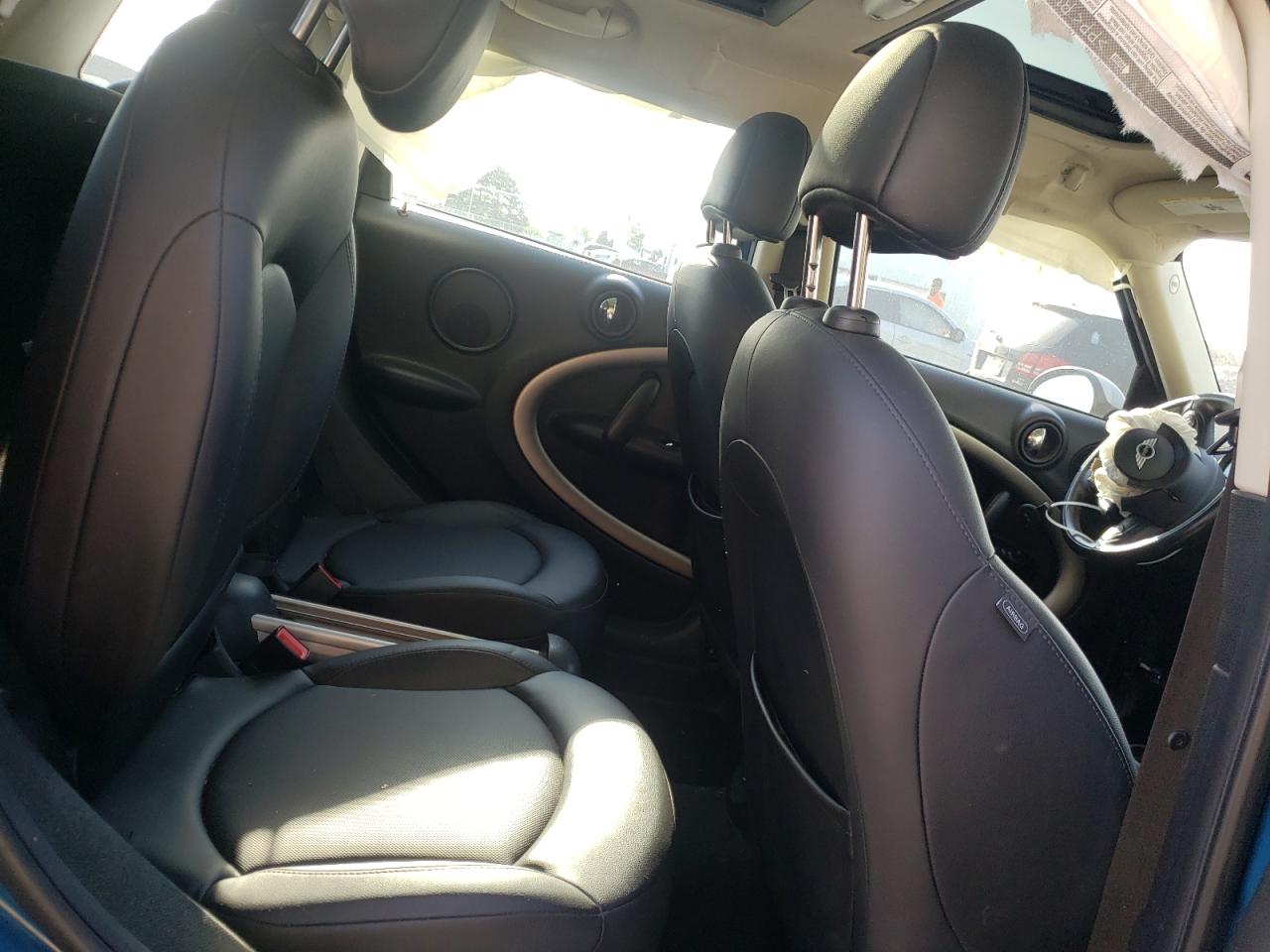 Photo 6 from auction – 2012 MINI COOPER COU with VIN WMWZB3C56CWM29863