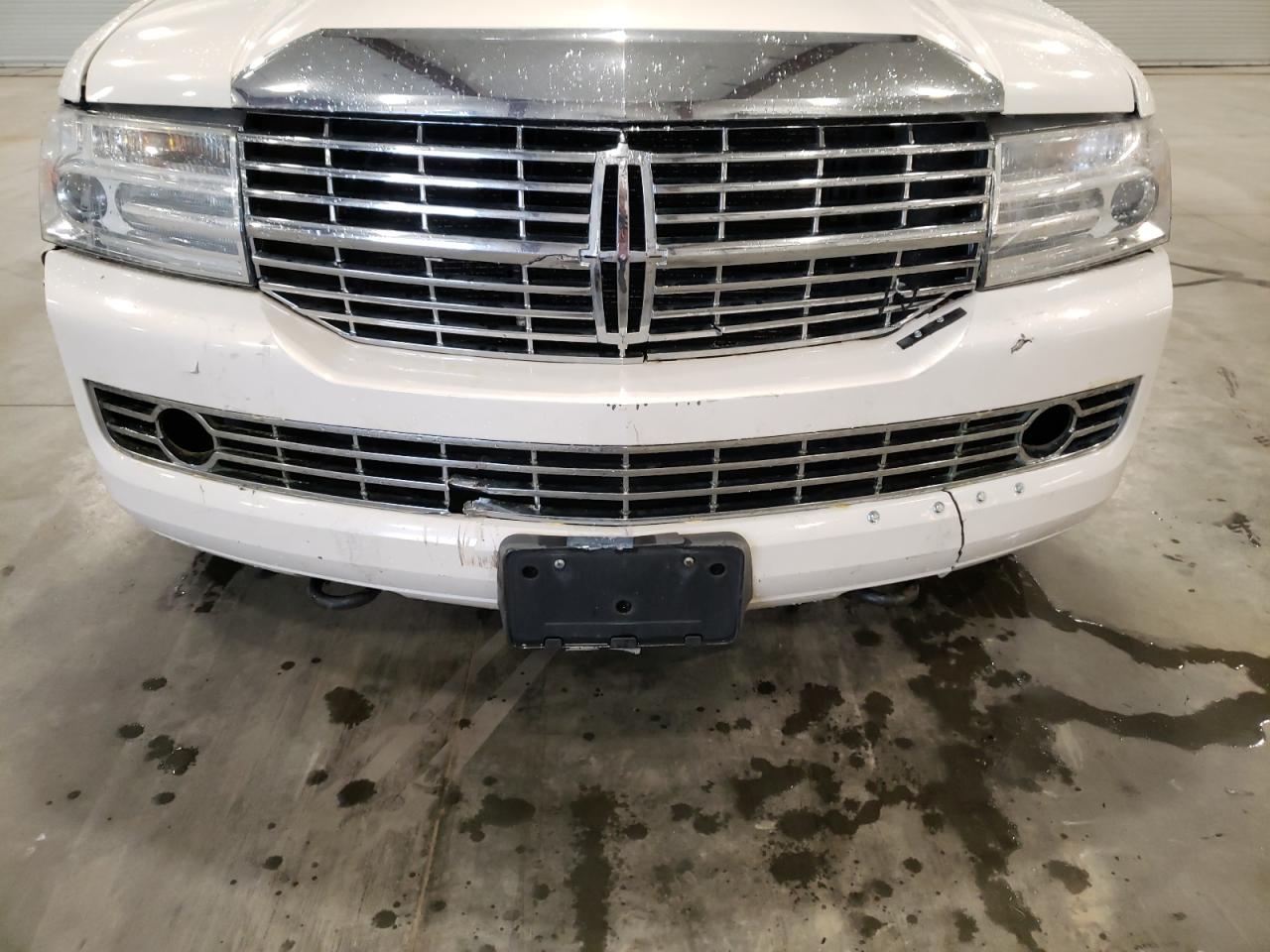 Photo 9 from auction – 2007 LINCOLN NAVIGATOR with VIN 5LMFU28527LJ03464