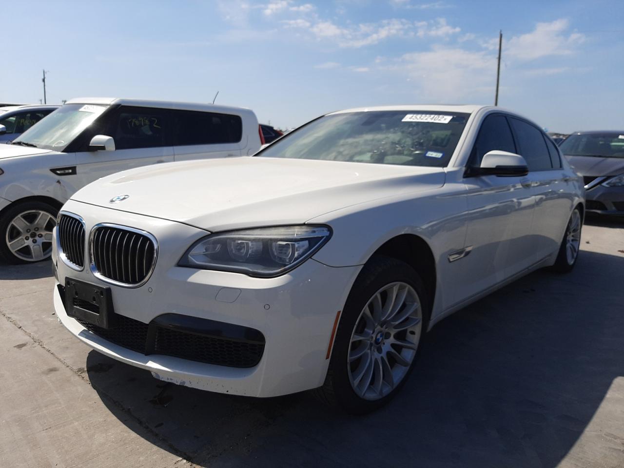 Photo 2 from auction – 2014 BMW 740 LI with VIN WBAYE4C56ED138299