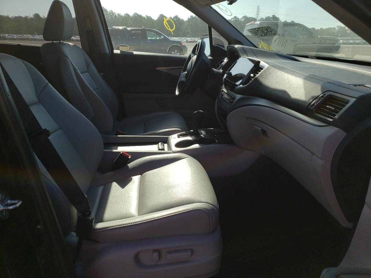 Photo 5 from auction – 2019 HONDA PILOT EXL with VIN 5FNYF6H55KB024092