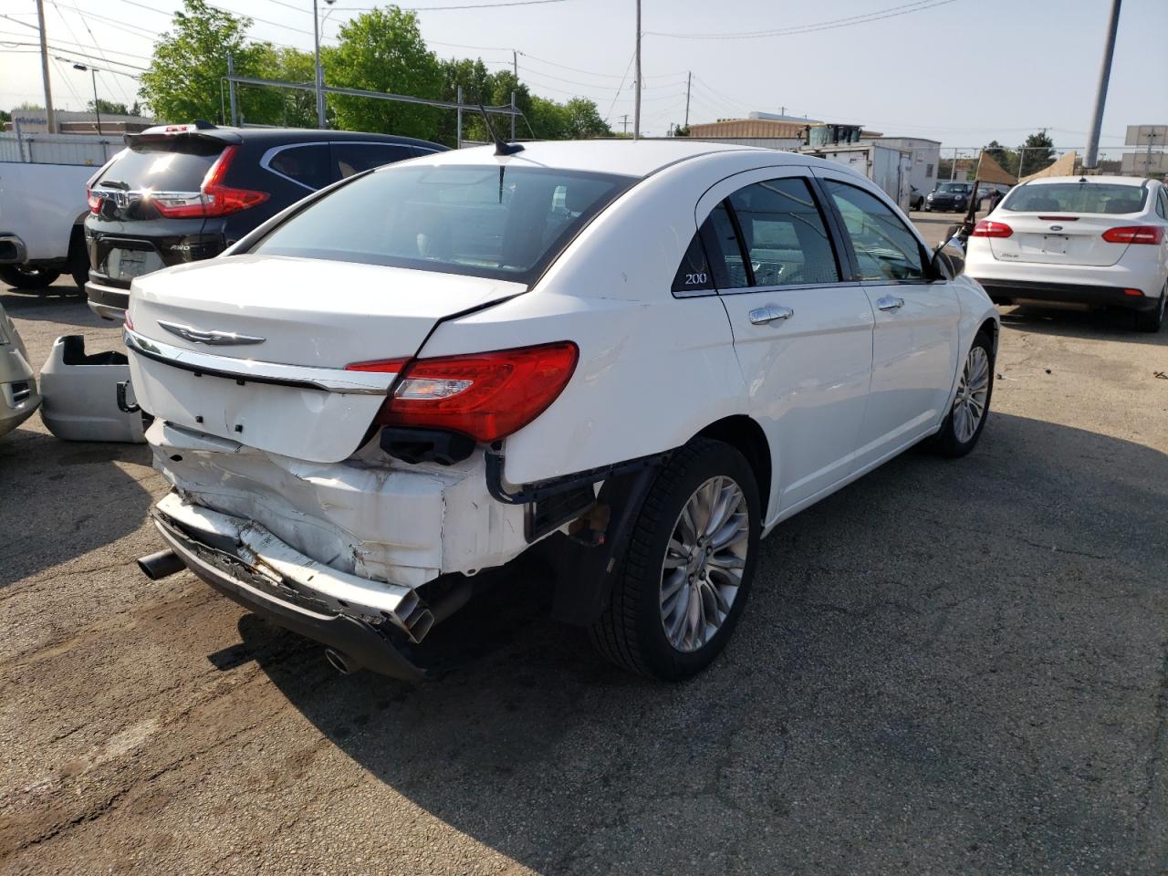 Photo 4 from auction – 2012 CHRYSLER 200 LIMITE with VIN 1C3CCBCG6CN326888