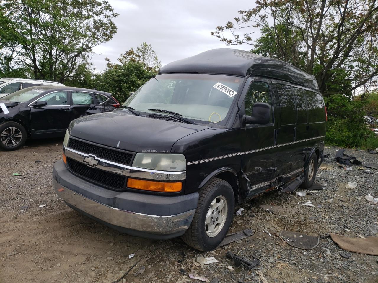 Photo 2 from auction – 2004 CHEVROLET EXPRESS G1 with VIN 1GBFG15T741120851