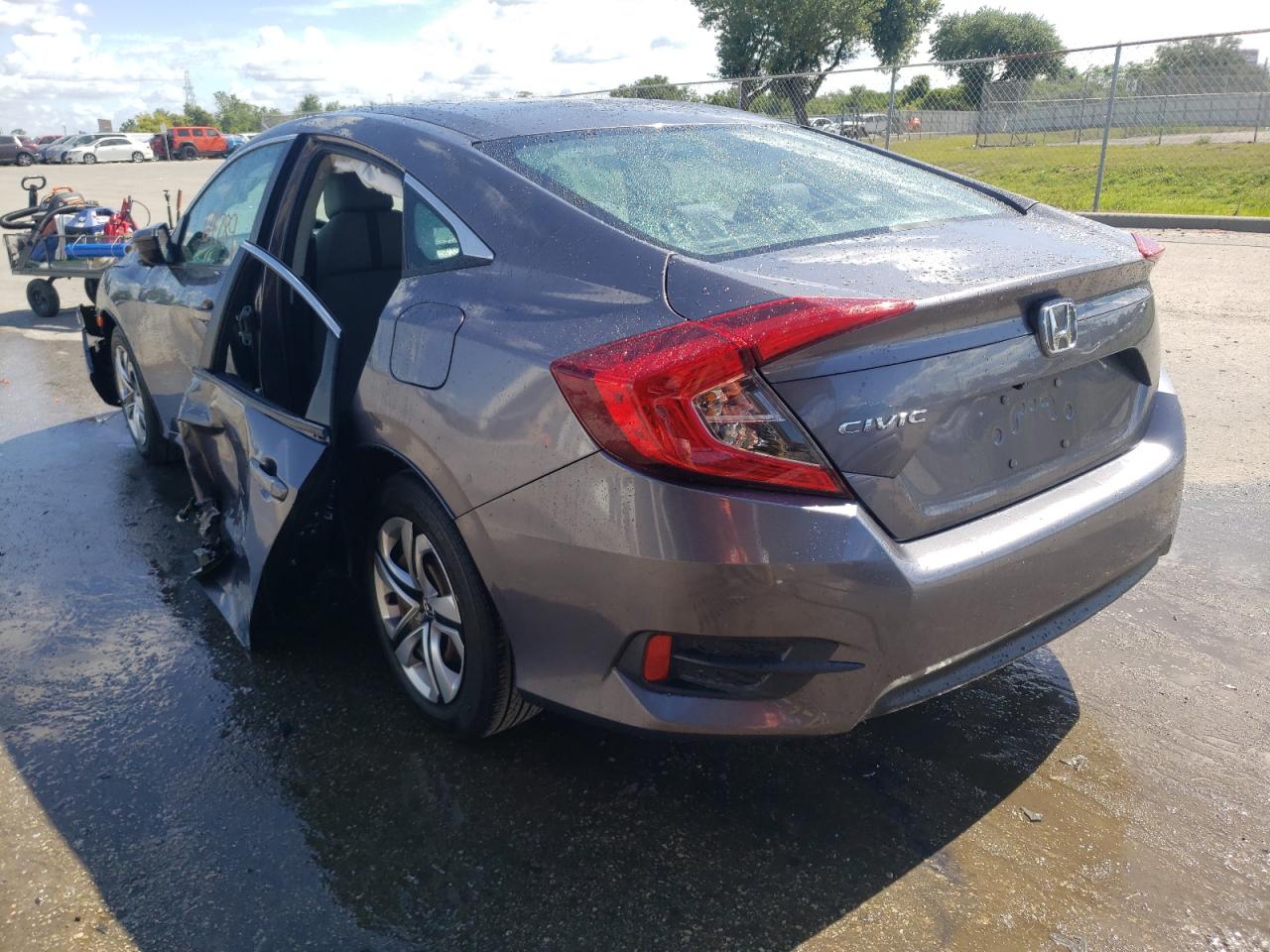 Photo 3 from auction – 2016 HONDA CIVIC LX with VIN 19XFC2F52GE060394