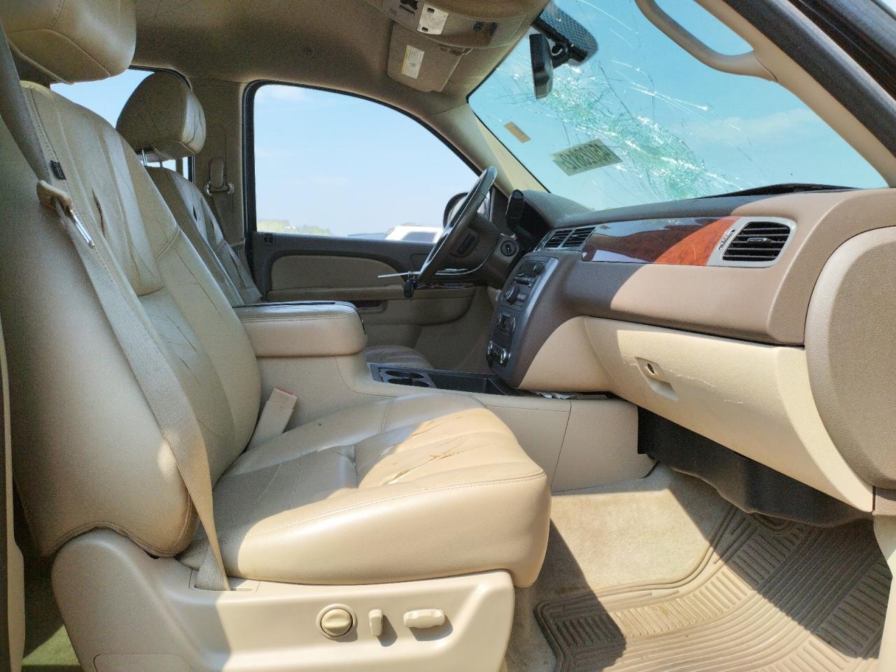 Photo 5 from auction – 2011 GMC YUKON SLT with VIN 1GKS2CE09BR363445