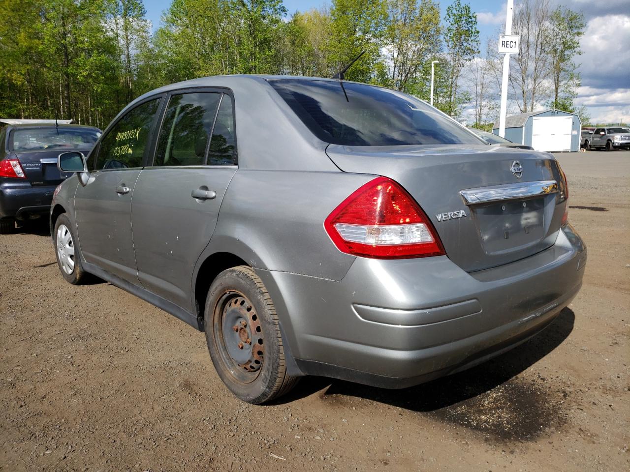 Photo 3 from auction – 2007 NISSAN VERSA S with VIN 3N1BC11E77L407765