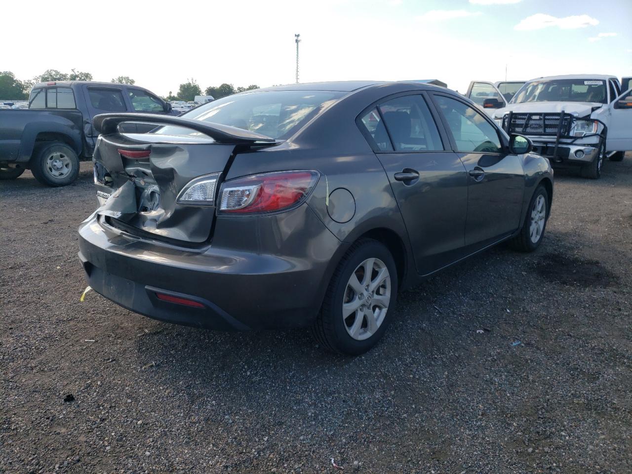 Photo 4 from auction – 2010 MAZDA 3 I with VIN JM1BL1SF8A1147914