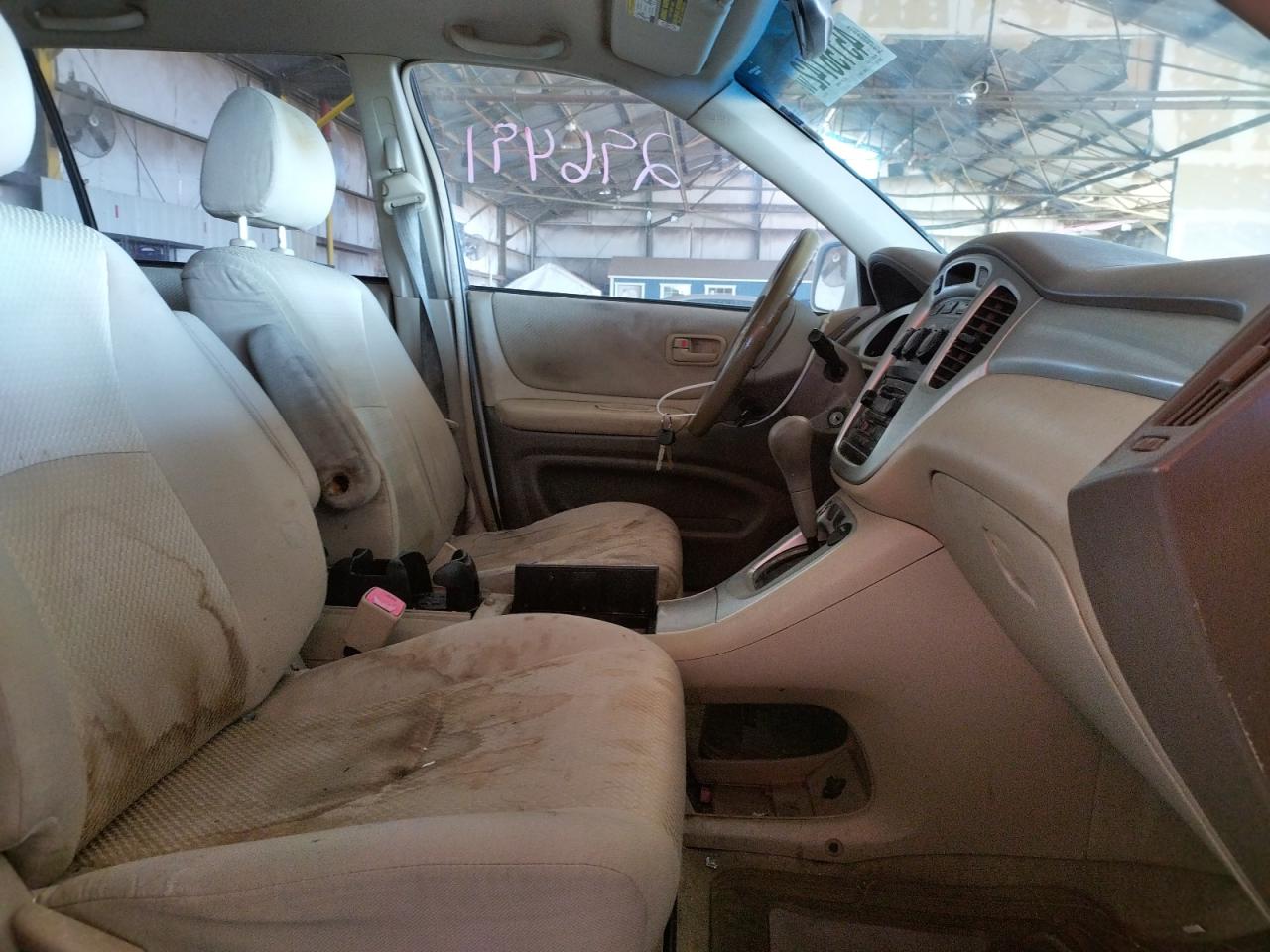 Photo 5 from auction – 2006 TOYOTA HIGHLANDER with VIN JTEDW21A360012358