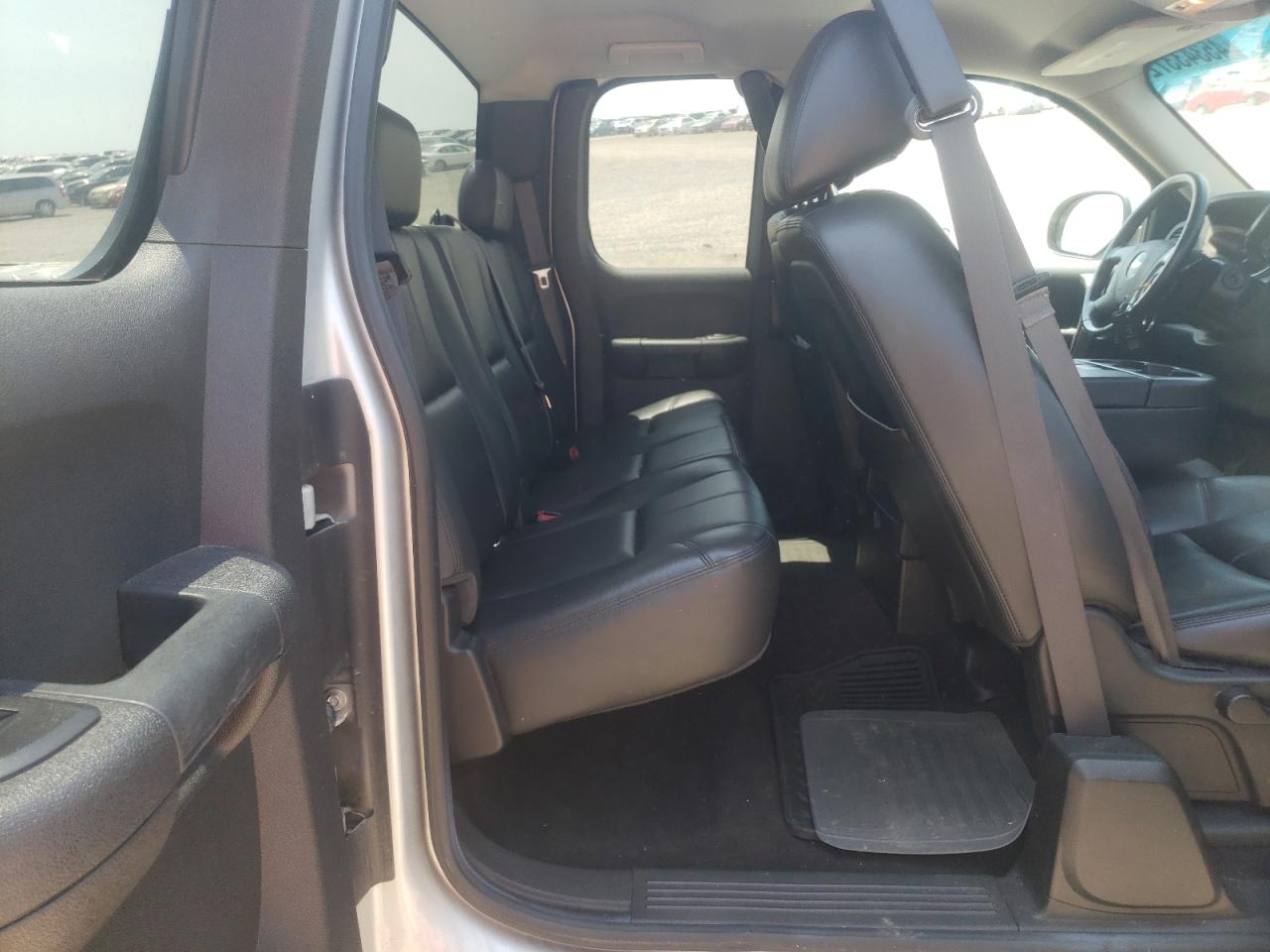 Photo 6 from auction – 2013 CHEVROLET SILVERADO with VIN 1GCRKSE79DZ157529